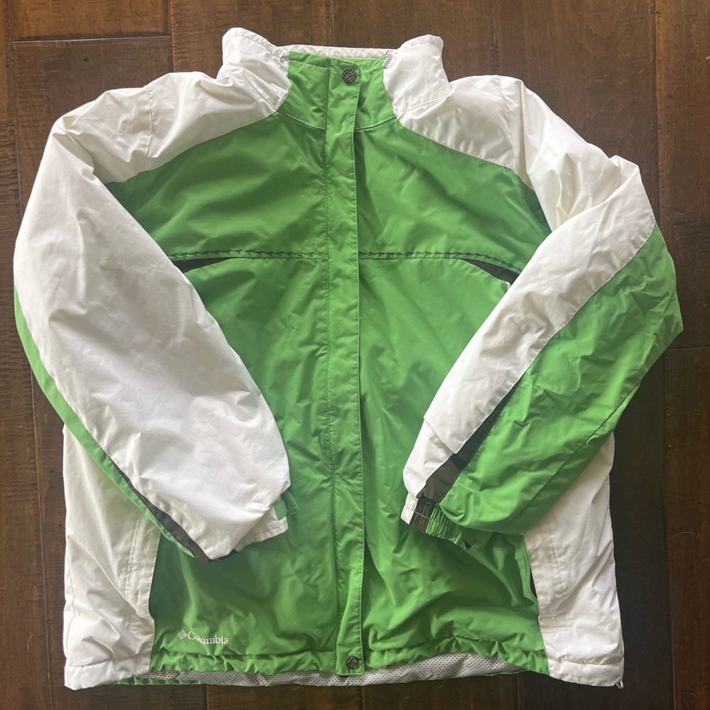 Columbia green ski jacket, waterproof w/ fleece lining, stitching detail